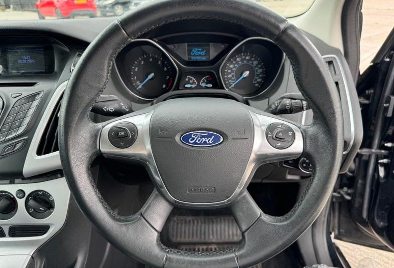 Ford Focus 1.6 Zetec Powershift Euro 5 5dr