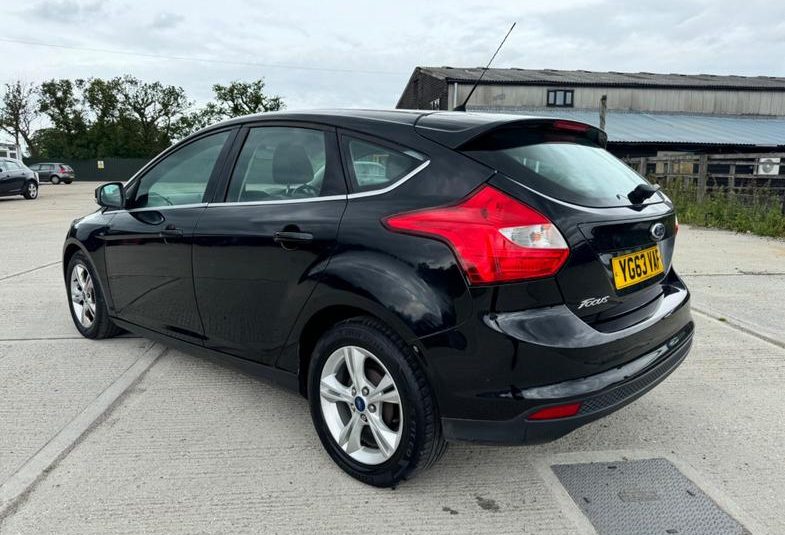 Ford Focus 1.6 Zetec Powershift Euro 5 5dr