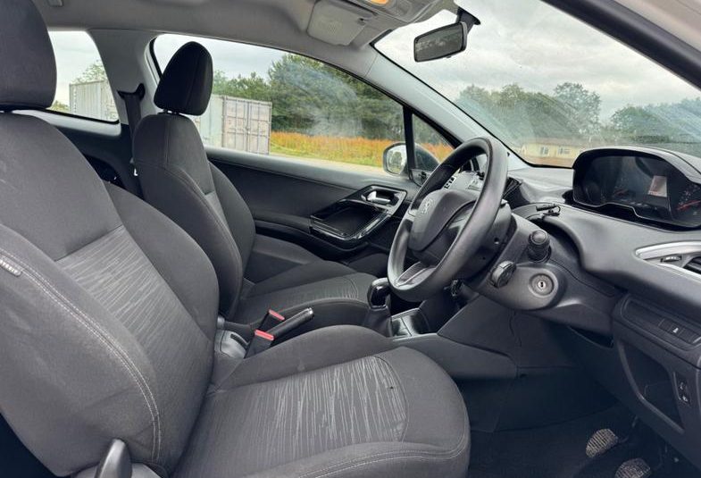 Peugeot 208 1.0 VTi Access Euro 5