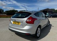 Ford Focus 1.0T EcoBoost Zetec Euro 5 (s/s) 5dr