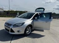 Ford Focus 1.0T EcoBoost Zetec Euro 5 (s/s) 5dr