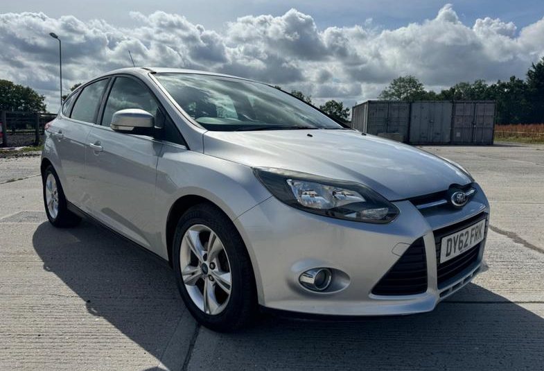 Ford Focus 1.0T EcoBoost Zetec Euro 5 (s/s) 5dr