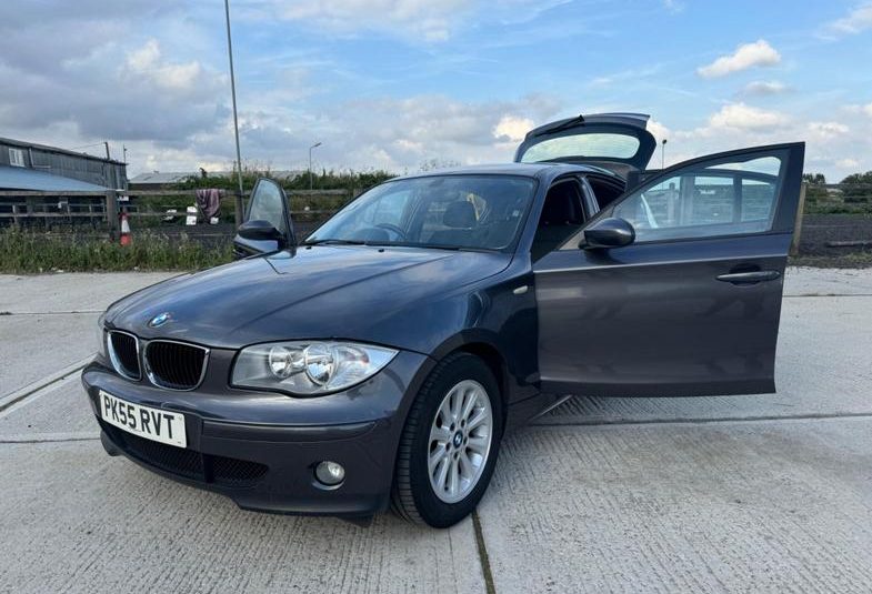 BMW 1 Series 2.0 118i SE Steptronic Euro 4 5dr