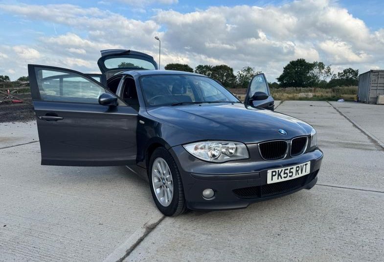 BMW 1 Series 2.0 118i SE Steptronic Euro 4 5dr