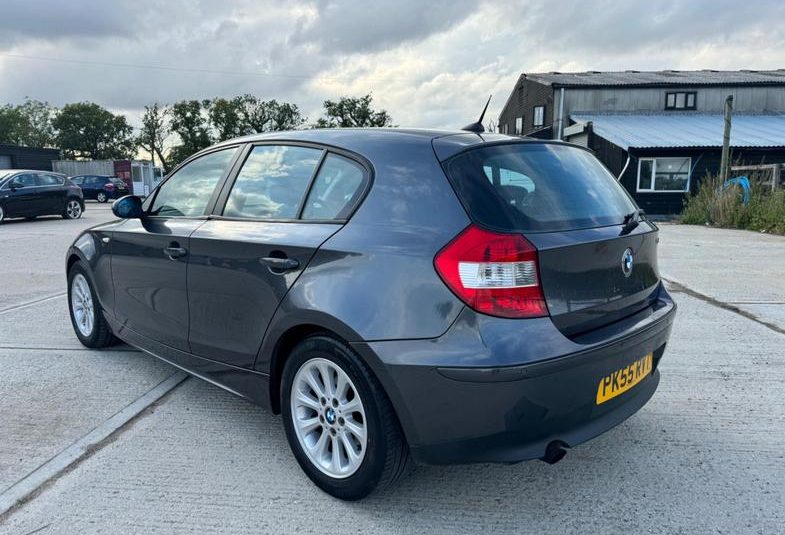 BMW 1 Series 2.0 118i SE Steptronic Euro 4 5dr