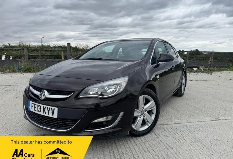 Vauxhall Astra 1.6T 16v SRi Euro 5 5dr