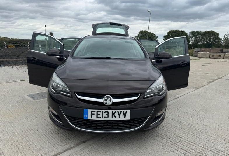 Vauxhall Astra 1.6T 16v SRi Euro 5 5dr