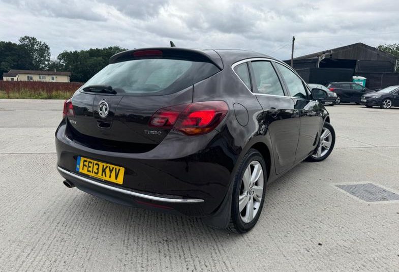 Vauxhall Astra 1.6T 16v SRi Euro 5 5dr