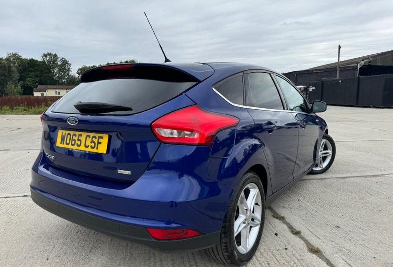 Ford Focus 1.0T EcoBoost Zetec Euro 6 (s/s) 5dr