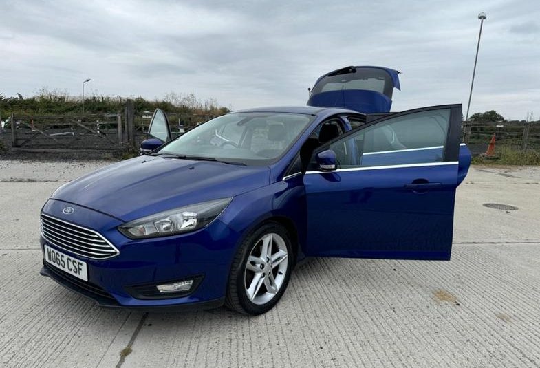 Ford Focus 1.0T EcoBoost Zetec Euro 6 (s/s) 5dr