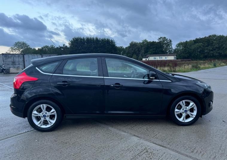 Ford Focus 1.6 Zetec Powershift Euro 5 5dr